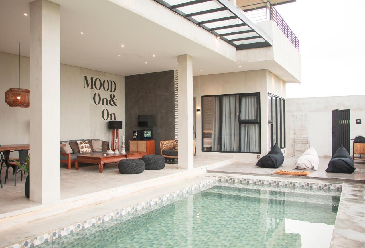 Villa Moo By The Villas 100 Puncak Exterior photo