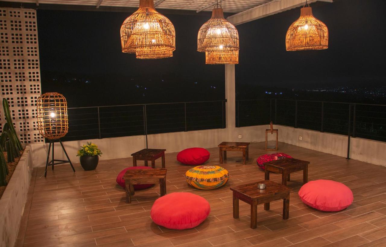 Villa Moo By The Villas 100 Puncak Exterior photo
