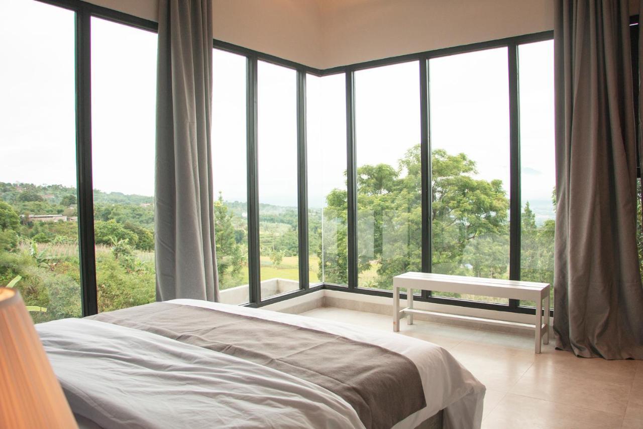 Villa Moo By The Villas 100 Puncak Exterior photo