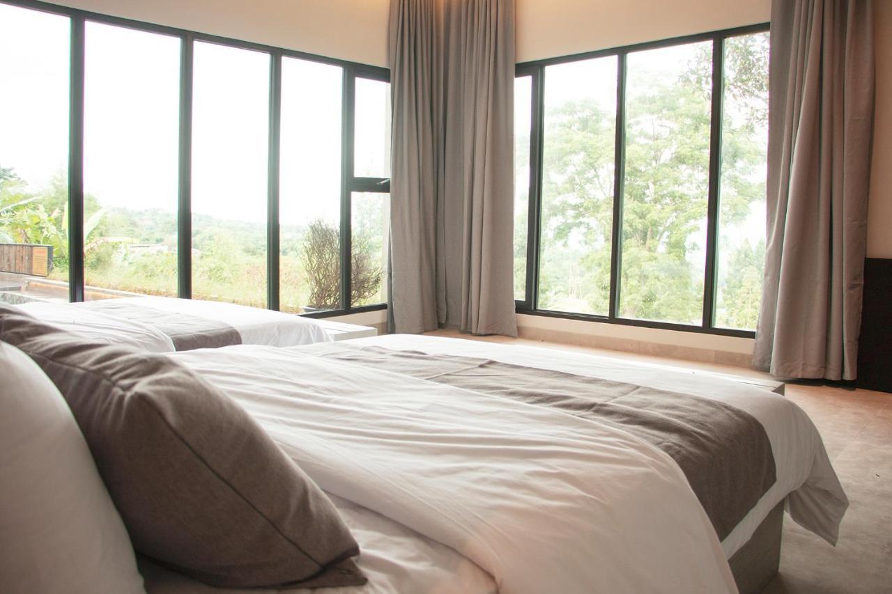 Villa Moo By The Villas 100 Puncak Exterior photo