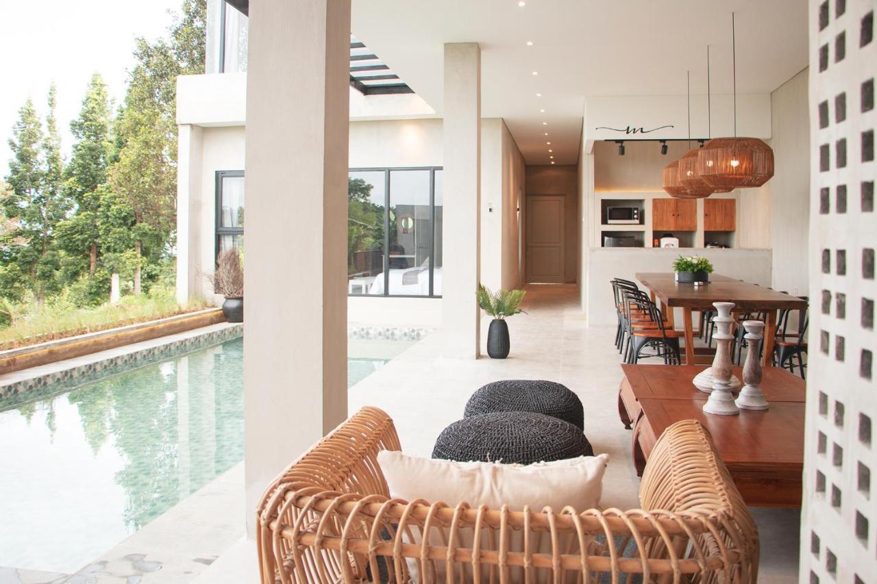 Villa Moo By The Villas 100 Puncak Exterior photo
